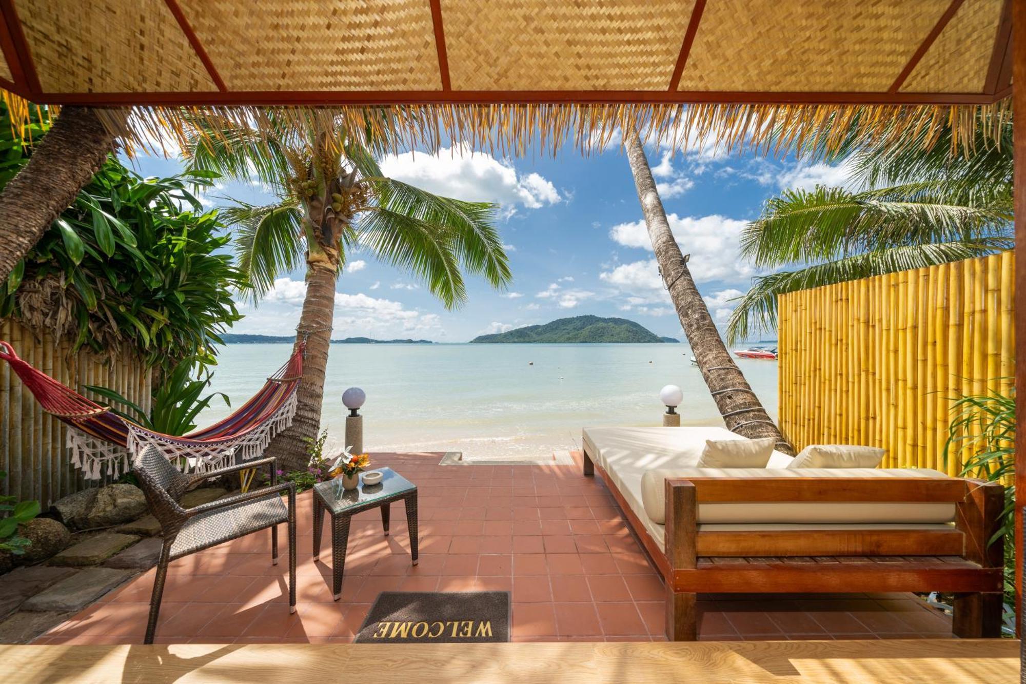 Friendship Beach Resort & Atmanjai Wellness Centre Rawai Bagian luar foto