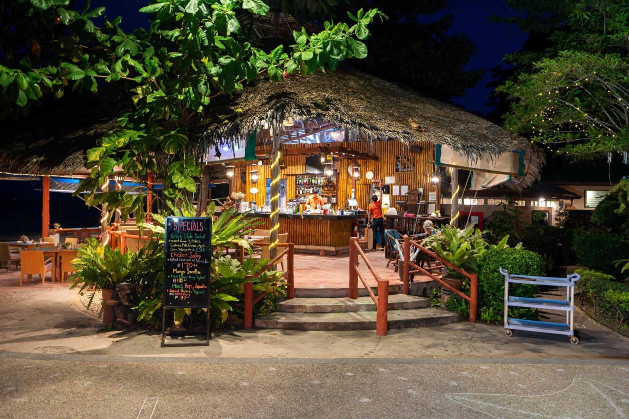 Friendship Beach Resort & Atmanjai Wellness Centre Rawai Bagian luar foto