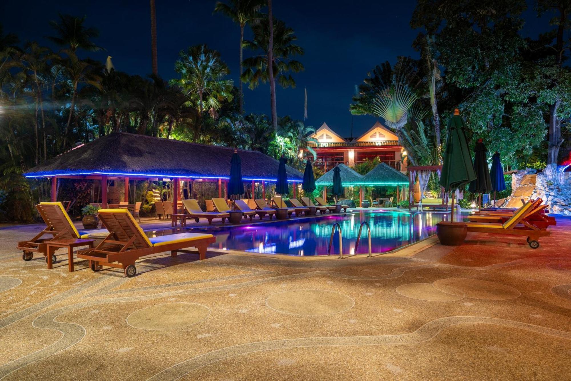 Friendship Beach Resort & Atmanjai Wellness Centre Rawai Bagian luar foto