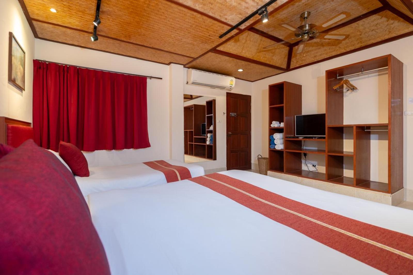 Friendship Beach Resort & Atmanjai Wellness Centre Rawai Ruang foto