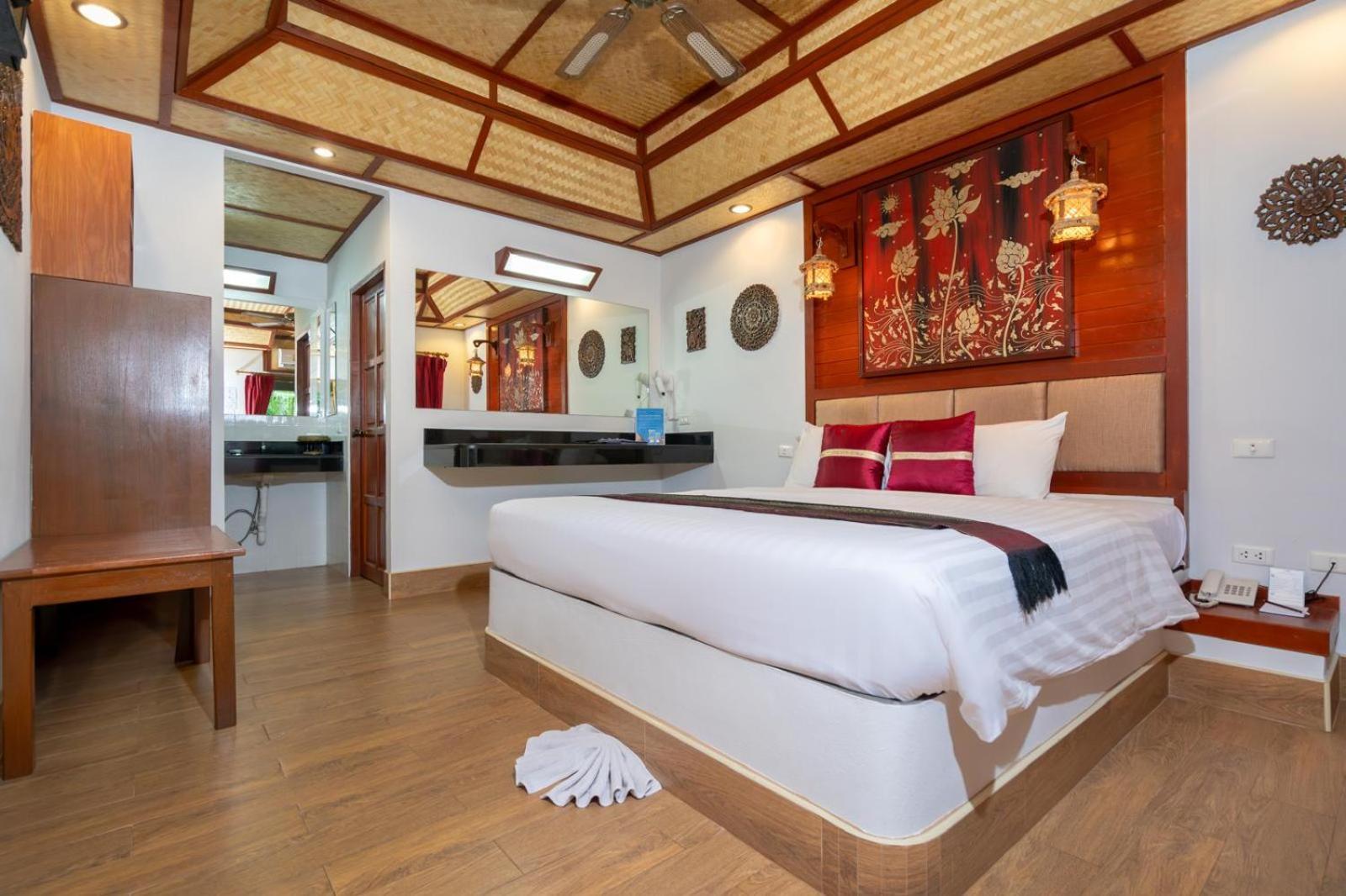 Friendship Beach Resort & Atmanjai Wellness Centre Rawai Ruang foto